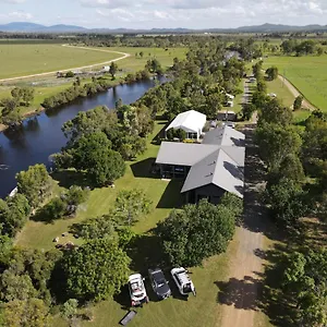 Hedlow Retreat Barmoya